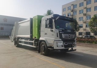 聚塵王牌HNY5180ZYSDNG型壓縮式垃圾車(chē)